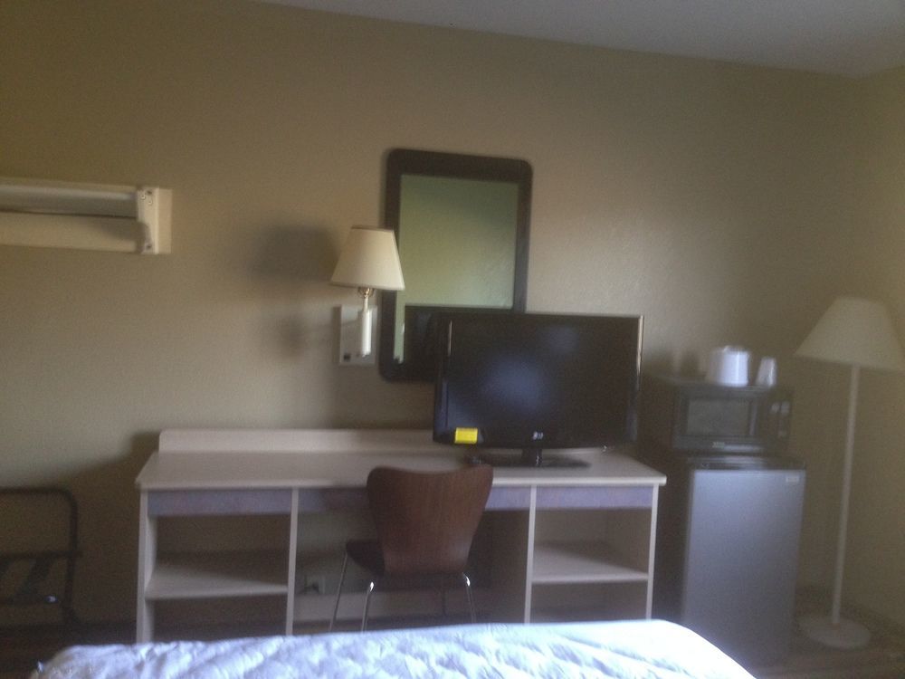 Super 8 By Wyndham Vicksburg Motel Buitenkant foto